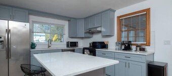 Charming 2-bedroom house in marvelous Montville with WiFi, AC