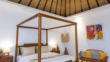 5 bedrooms, premium bedding, iron/ironing board, free WiFi