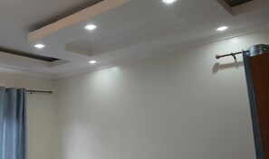 Miscellaneous - Remarkable 3-Bed House in Kigali (Kigali)