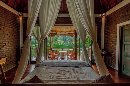 Deluxe Cottage, Garden View | 1 bedroom, desk, free WiFi, bed sheets