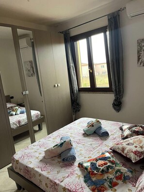 2 Schlafzimmer, Bügeleisen/Bügelbrett, Bettwäsche, Rollstuhlgeeignet