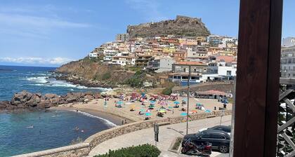 Villa-Sleeps4-Parking-Garden-Bbq