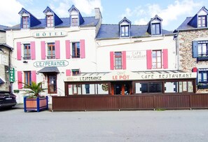 Uklassifisert bilde, 4 av 8, knapp