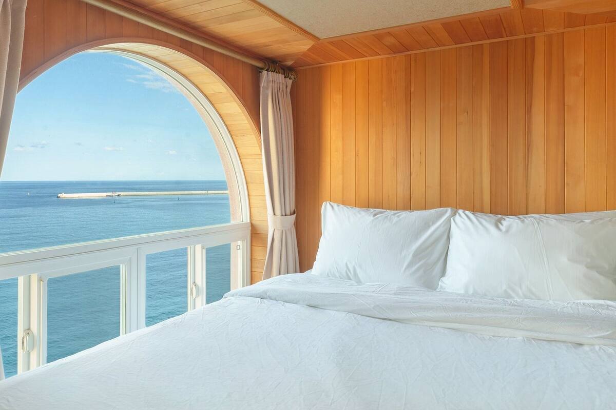 Basic Room, 1 Bedroom (Room 201) | 1 bedroom, free WiFi