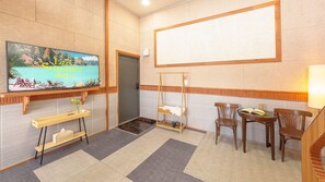 1 bedroom, free WiFi - Samcheok Peacehousing Spa Pet Pension (Samcheok)