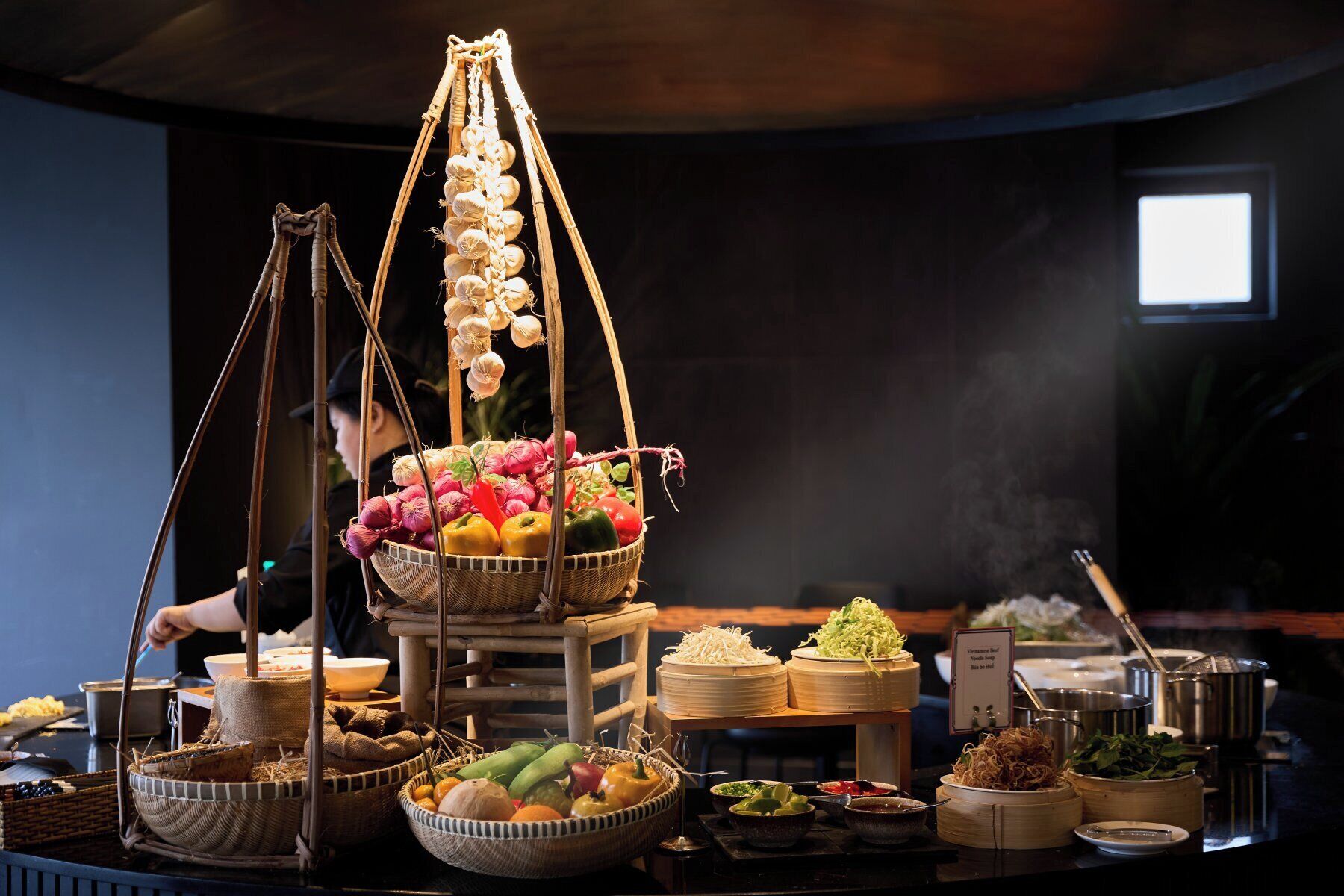 Sarapan prasmanan setiap hari (VND 270000 per orang)