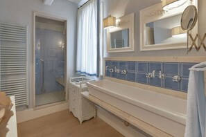 Dusche, Haartrockner