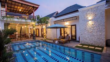 Superior Villa, Pool View | Terrace/patio