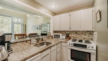 Fridge, microwave, oven, coffee/tea maker