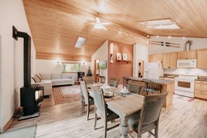 Villa (2 Bedrooms) | Interior