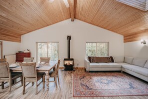 Villa (2 Bedrooms) | Interior