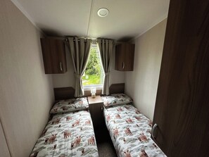 3 bedrooms, WiFi, bed sheets