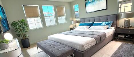 4 habitaciones, tabla de planchar con plancha, wifi y ropa de cama