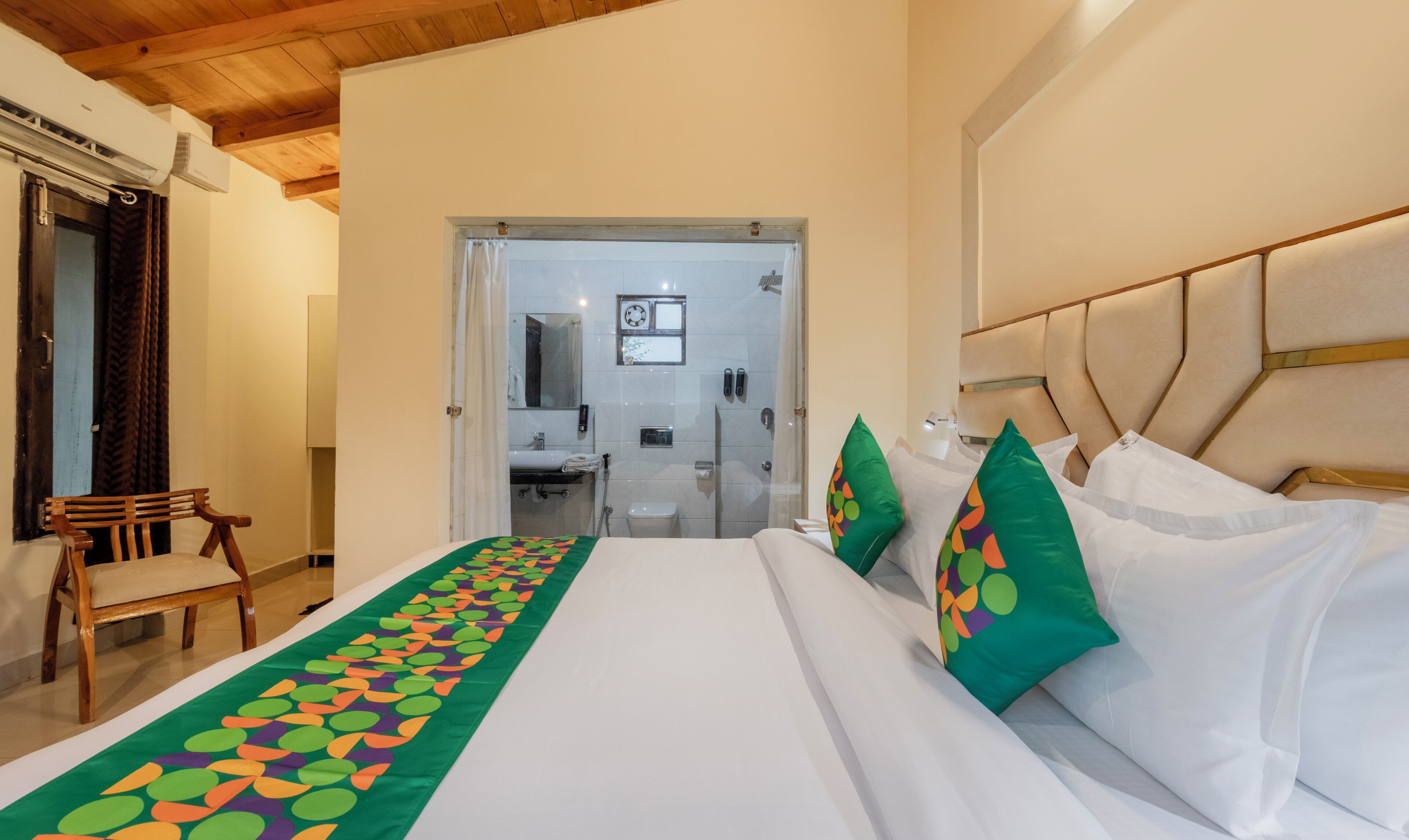 Superior Room, Courtyard View | Individually furnished, desk, blackout curtains, iron/ironing board