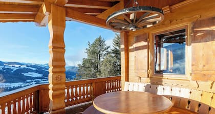 Uriges Ferienhaus in Alleinlage, Wildschönau