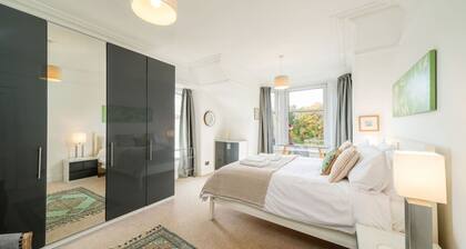 Sunnybrae House Seaside Family-friendly Getaway in Stonehaven With Hot Tub