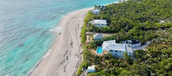 8-bedroom Ocean Front in Double Bay Eleuthera with NOT a heated pool