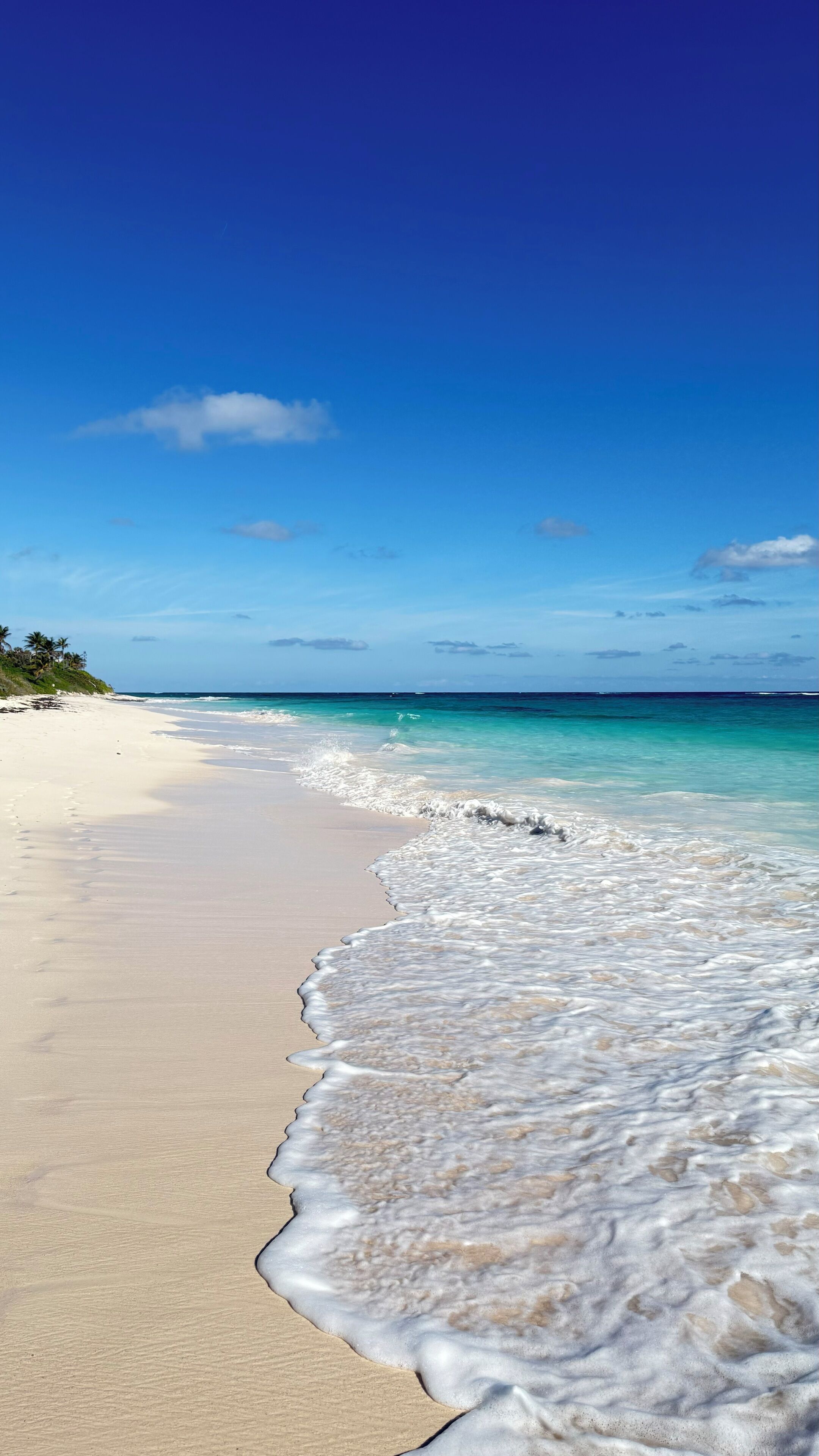 Plage, chaises longues