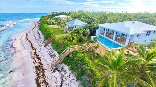 8-bedroom Ocean Front  in Double Bay Eleuthera  with NOT a heated pool