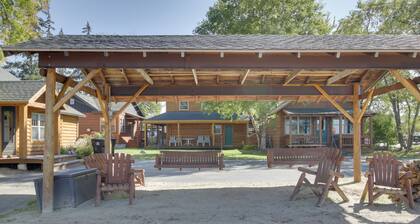 Rustic Wisconsin Cabin on Shawano Lake!