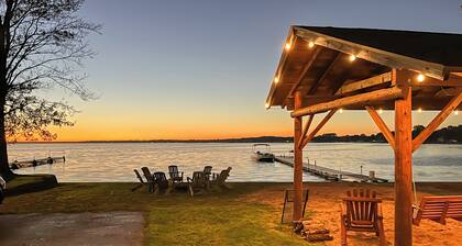 Shawano Lake Cabin w/ Boat Dock!