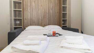 1 chambre, fer et planche Ă repasser, Wi-Fi, draps fournis