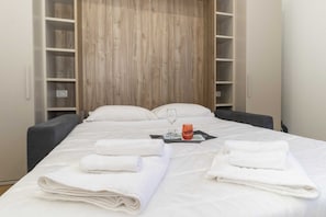 1 chambre, fer et planche à repasser, Wi-Fi, draps fournis