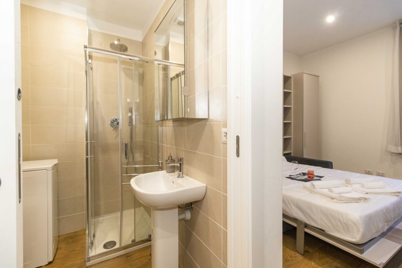 Dusche, Haartrockner, Bidet, Handtücher