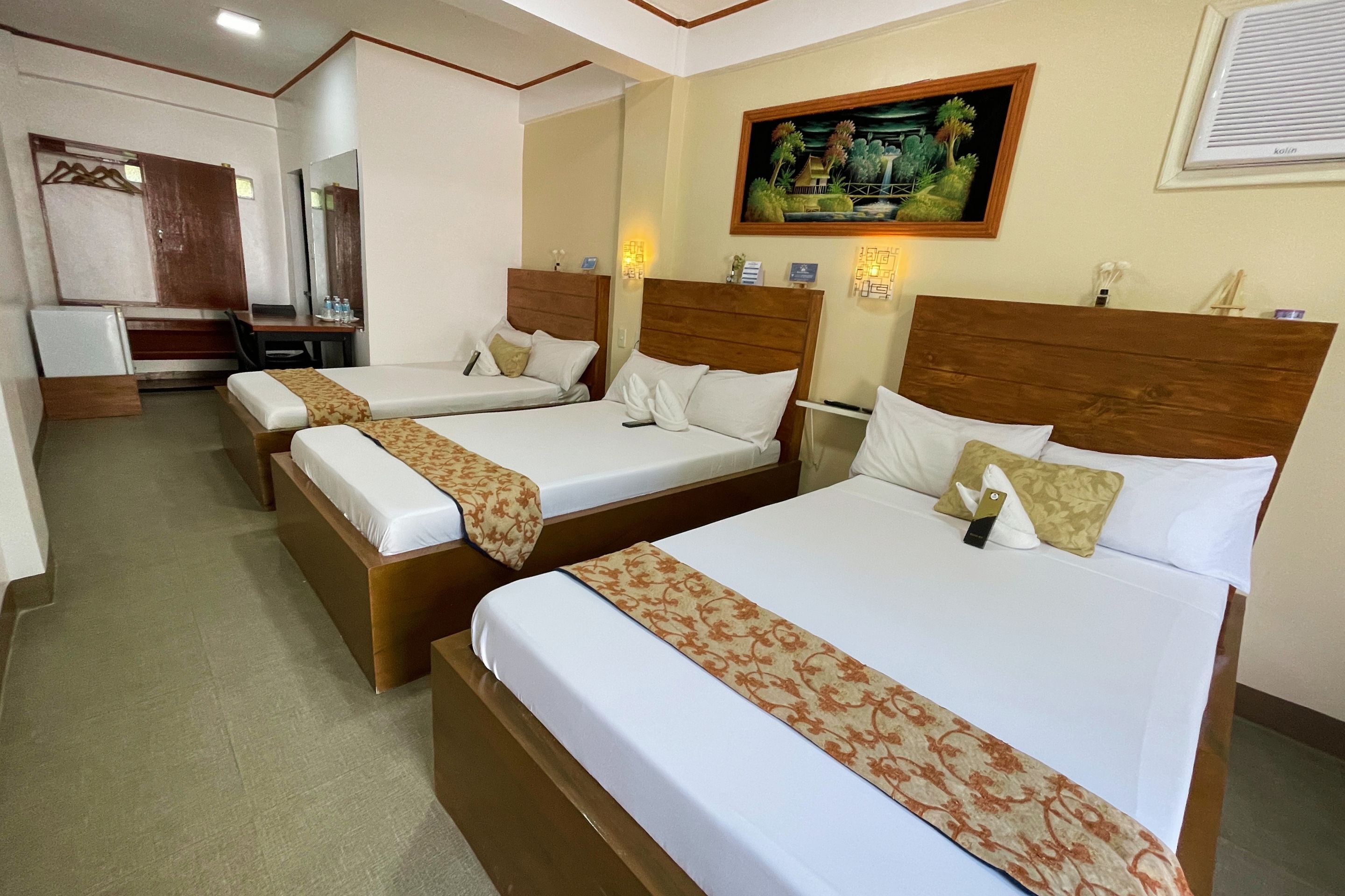 Desk, free WiFi, wheelchair access