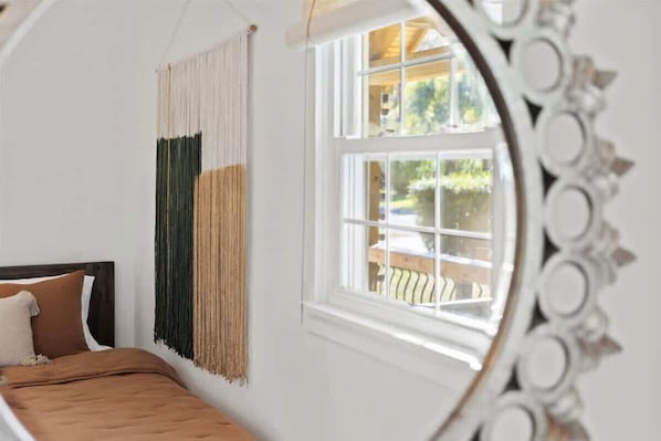 3 habitaciones, tabla de planchar con plancha, cuna de viaje y wifi 