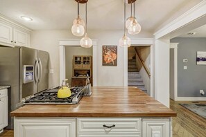 Interior - Bristol Bloom! Oasis in the Heart of COS! (Colorado Springs)