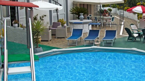 Villa Lesto Holiday Home - Ischia Apartment