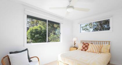 The Glass House by Coast Hosting