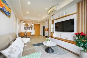 Phòng Suite Royal, 1 phòng ngủ, quyền sử dụng Club Lounge, quang cảnh thành phố | 1 phòng ngủ, bộ trải giường bằng vải Frette của Ý 