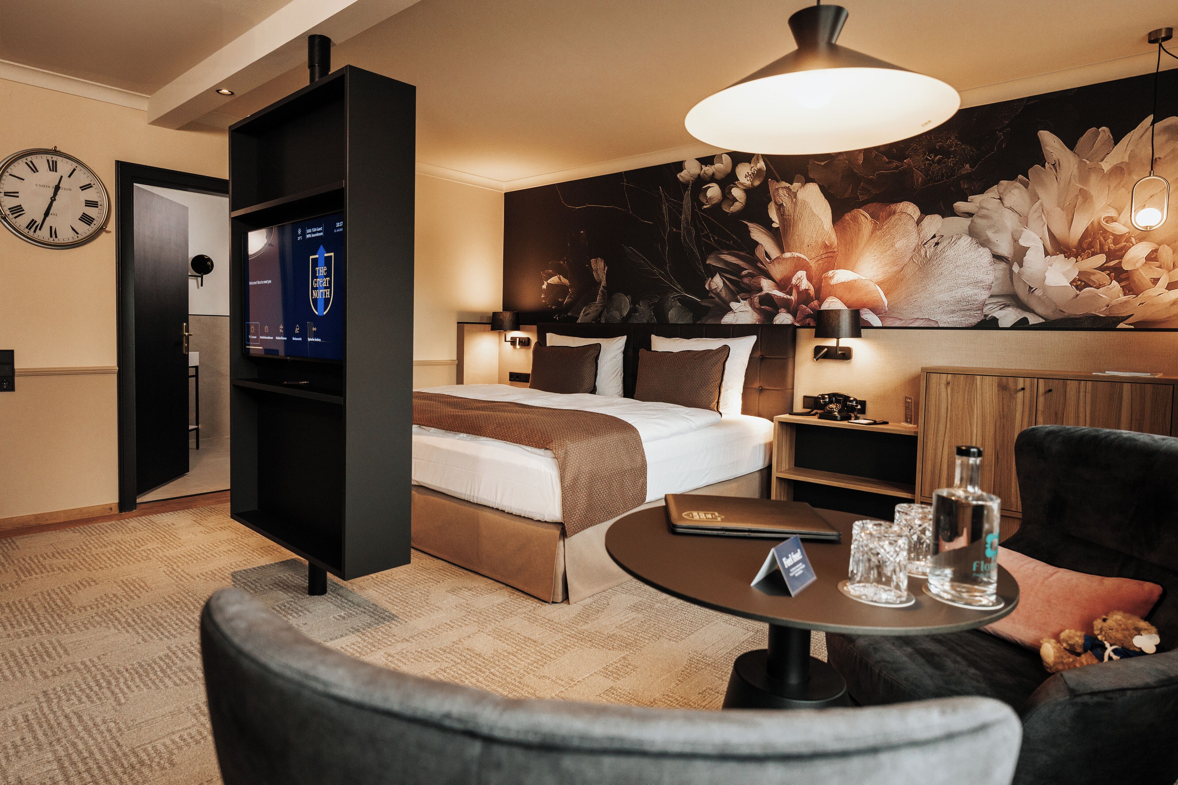 Deluxe Double Room, Garden View | Minibar, in-room safe, blackout curtains, free WiFi