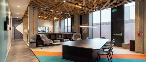 Sala de estar en el lobby