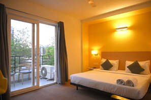 Deluxe Double Room, Balcony, City View | Balcony