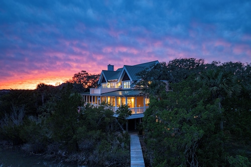 Beach Access, Steps Away | Seaclusion by AvantStay