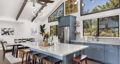 Paso Vista Bella by AvantStay | Luxe Group Escape w/ Wine Country Views