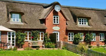 Ferienwohnung 'Louisenkate' mit privater Terrasse, privatem Garten und Wi-Fi