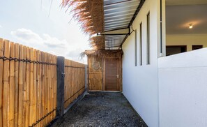Unclassified image, 5 of 25, button -  Villa New D'Bamboo by Plesirhatiyogja (Sewon)