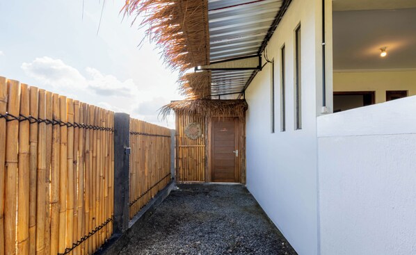 Unclassified image, 1 of 25, button -  Villa New D'Bamboo by Plesirhatiyogja (Sewon)