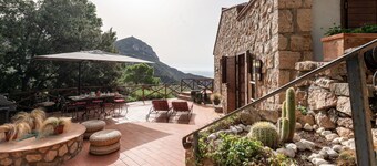 Magnifique maison de vacances pour 6 personnes avec climatisation, WIFI, TV et terrasse