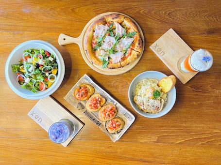 Aperto a colazione, pranzo e cena, cucina fusion