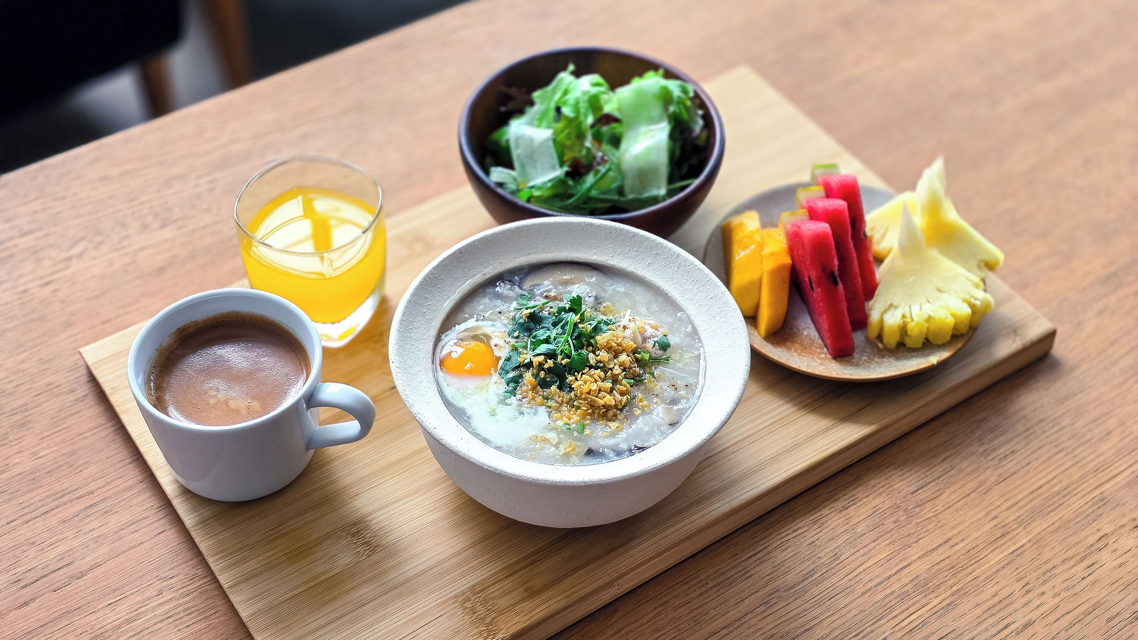 Daily full breakfast (THB 250 per person)