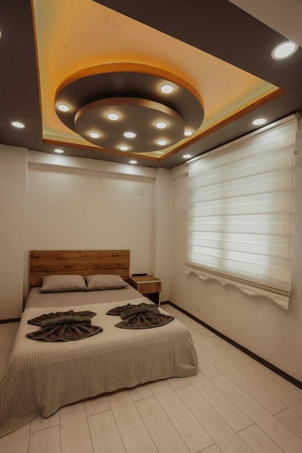 Bureau, espace de travail pour ordinateur portable