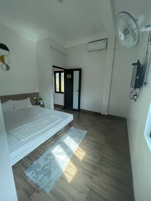 Standard Room | Iron/ironing board, free WiFi