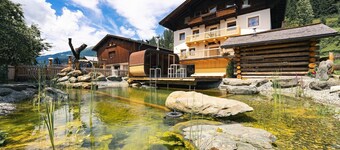 Farmhouse in Bramberg with Sauna & Ski Access