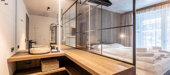 Premium holiday apartment with sauna and garden