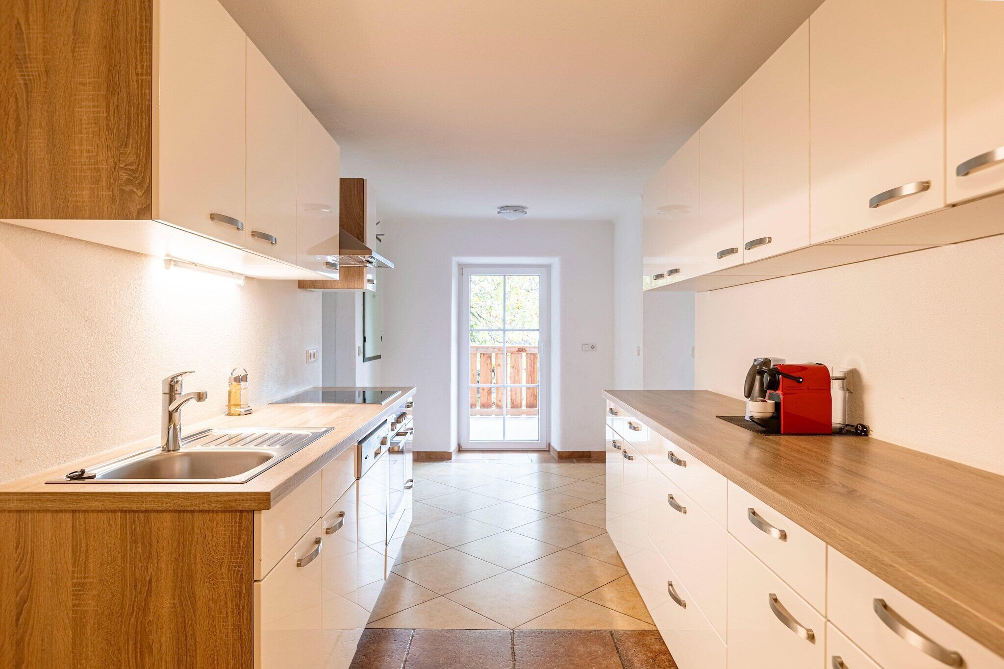 Kühlschrank, Herdplatte, Geschirrspüler